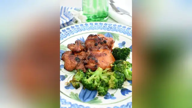 Video thumbnail for healthy chicken thigh recipe