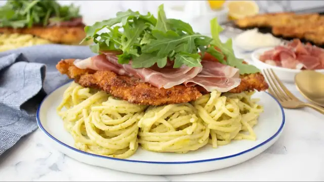 Video thumbnail for Copycat Cheesecake Factory Chicken Bellagio Recipe