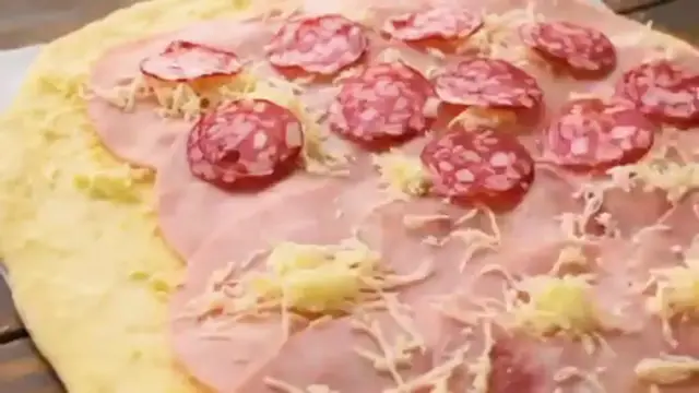 Video thumbnail for Easy Homemade Stromboli recipe