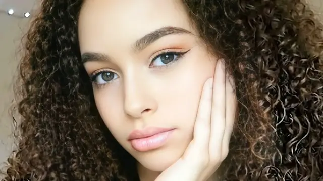 Video thumbnail for Child Stars Who Died In Absolutely Bizarre Ways