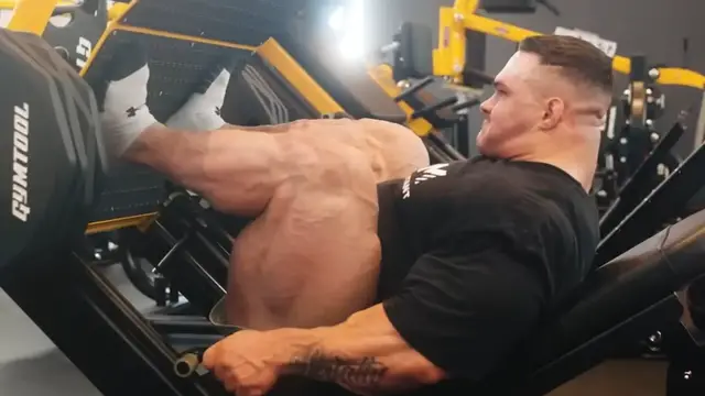 'Video thumbnail for Athletes Who Severely Injured Themselves Bodybuilding'