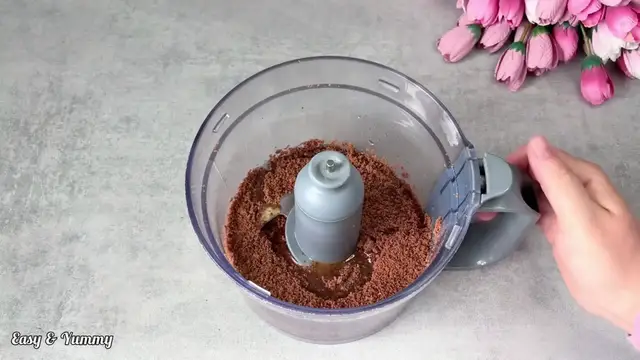 Video thumbnail for Quick and Delicious Chocolate Strawberry No Bake Dessert Cups in 15 Minutes. Easy and Yummy! (720p 60fps)