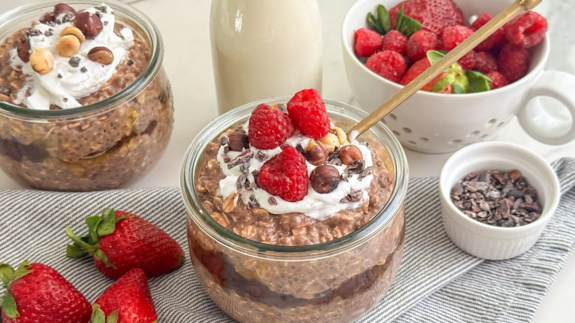 Video thumbnail for Extra Decadent Chocolate Overnight Oats Recipe