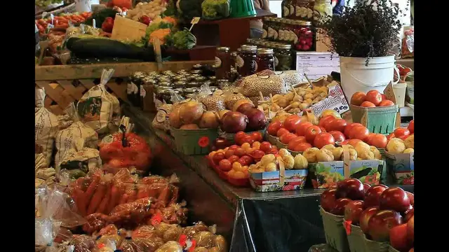 Video thumbnail for Der Public Market in Vancouver