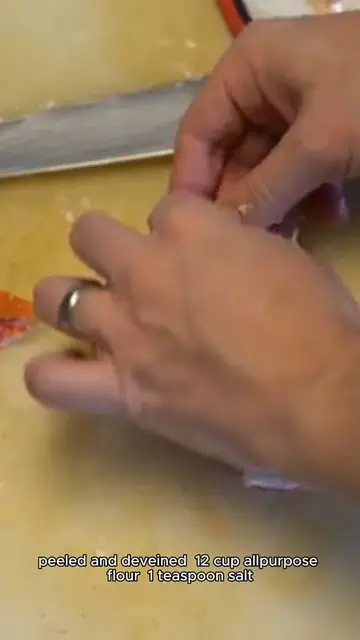 Video thumbnail for coconut shrimp recipe