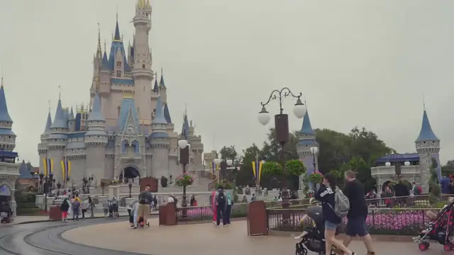 'Video thumbnail for Thrill Seekers Unite: The 5 Best Rides At Disney World'