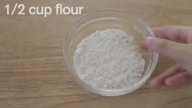 Video thumbnail for How to Make Matcha (Green Tea) Swirl Shortbread Cookies(720P HD)