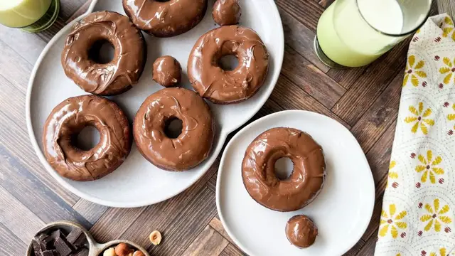 'Video thumbnail for 3-Ingredient Nutella Donuts Recipe'
