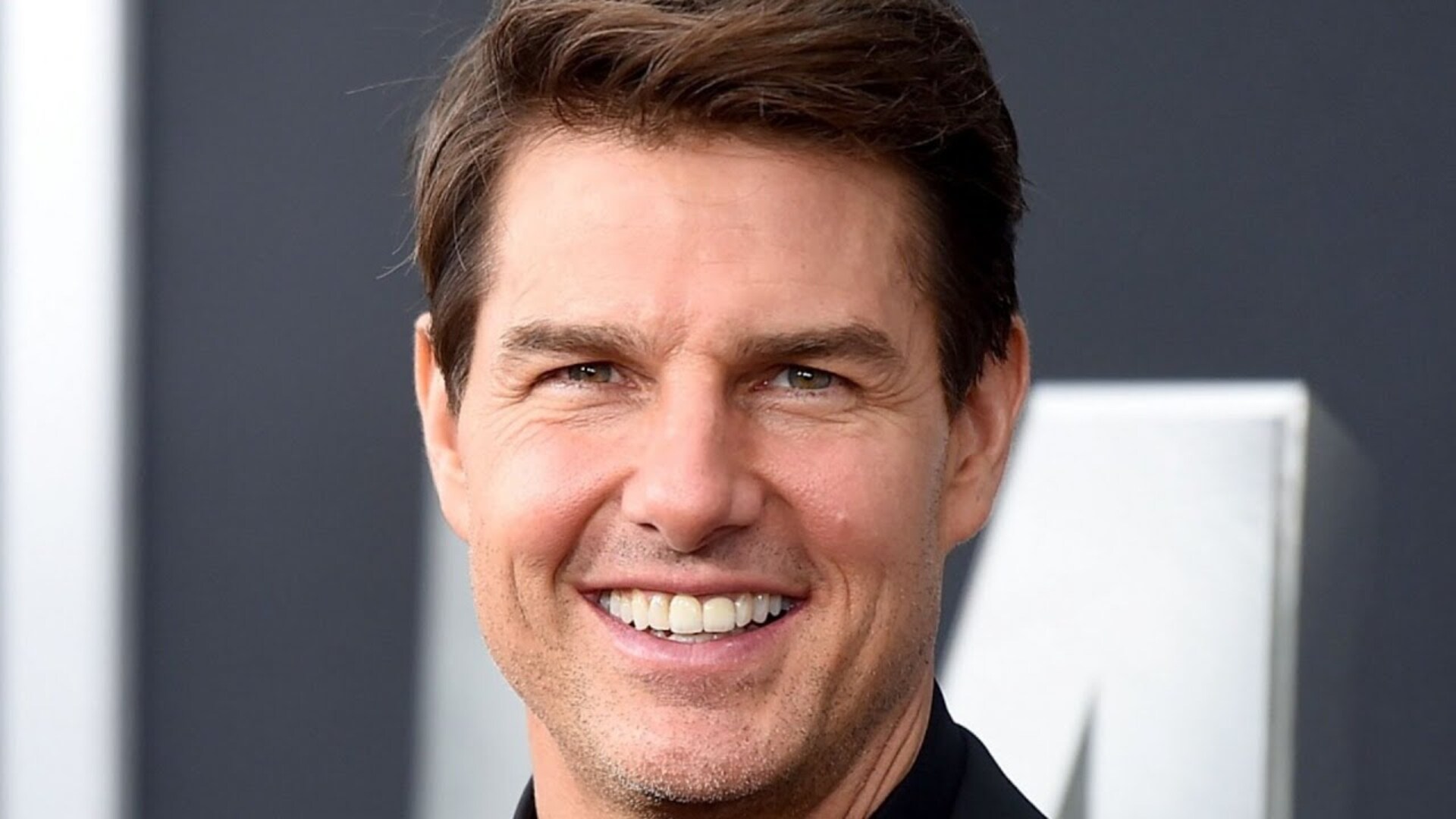 Video thumbnail for Tom Cruise's Incredibly Staggering Transformation