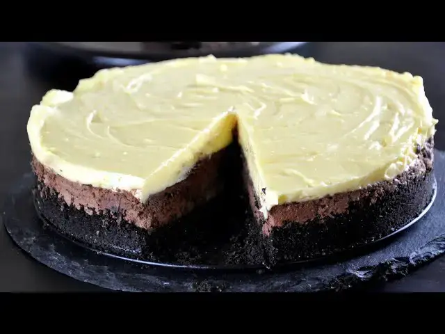 Video thumbnail for Tort Kinder fara coacere cu crema ganache de ciocolata