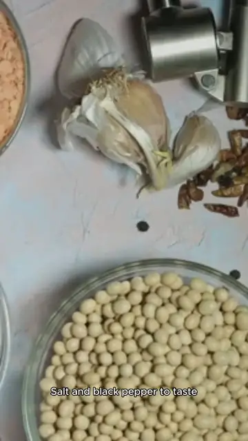 Video thumbnail for country gravy recipe