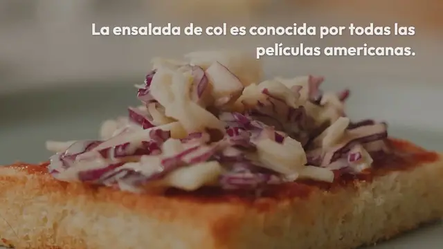 Video thumbnail for Ensalada de col con hierbas frescas