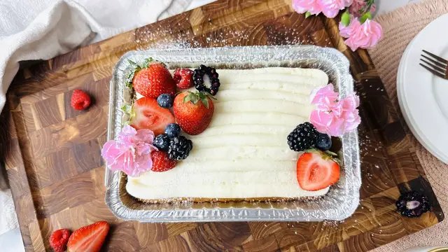 Video thumbnail for Trader Joe's Copycat Vanilla Mini Sheet Cake Recipe