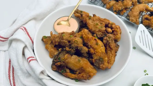'Video thumbnail for Buttermilk Fried Oyster Mushrooms Recipe'