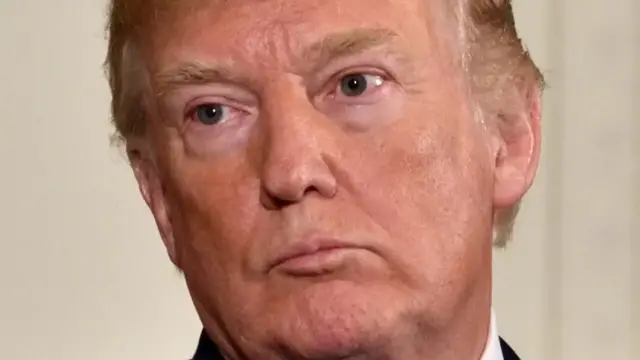 Video thumbnail for Uncomfortable Presidential Moments That Were Caught On Camera