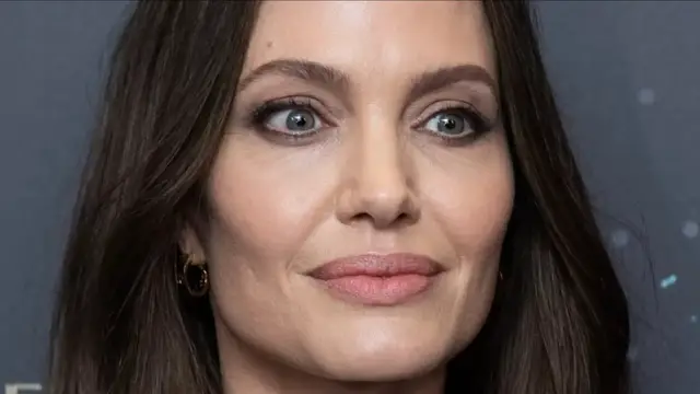 Video thumbnail for Why Angelina Jolie Completely Refused To Work With Oprah