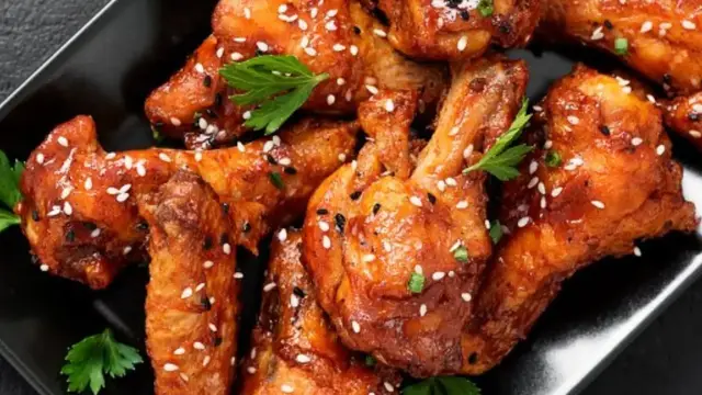 'Video thumbnail for Before You Make Chicken Wings In An Air Fryer, Watch This'