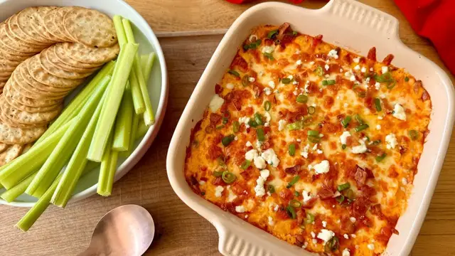 'Video thumbnail for The Spicy Buffalo Chicken Dip To Make Ahead For Game Nights'