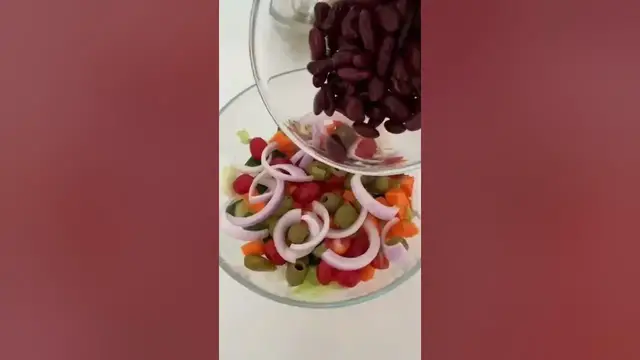 Video thumbnail for How To Make Healthy Greek Salad At Home Easily