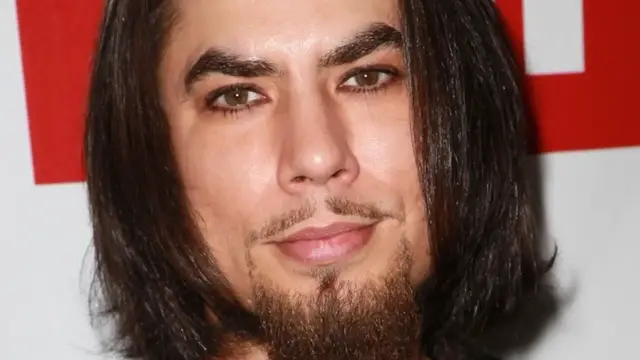 Video thumbnail for Tragic Details About Dave Navarro