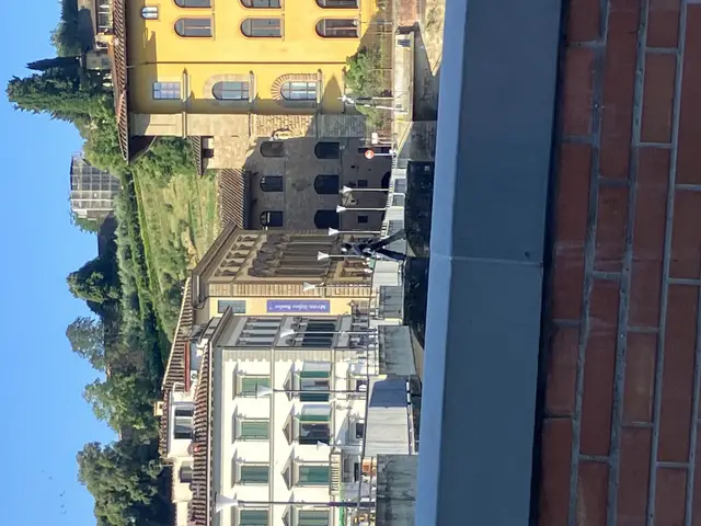 Video thumbnail for Painting in Florence
