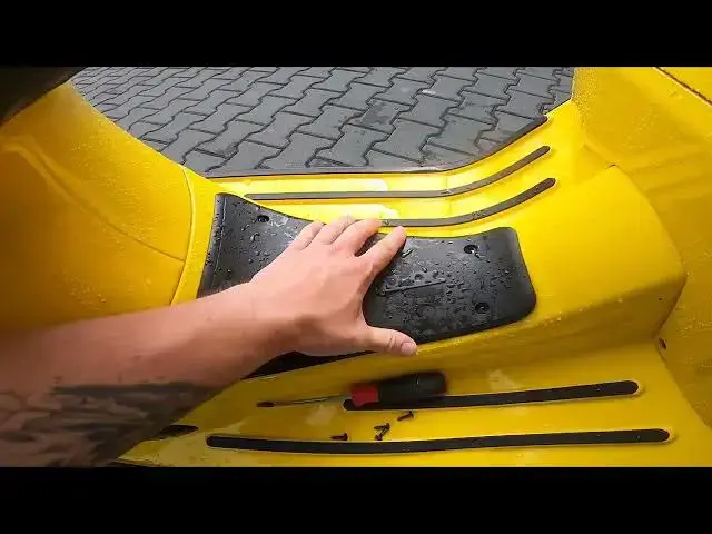 Video thumbnail for How to Get Access to Battery in Vespa GTS ( 2005 - now ) | Where is Vespa Battery?