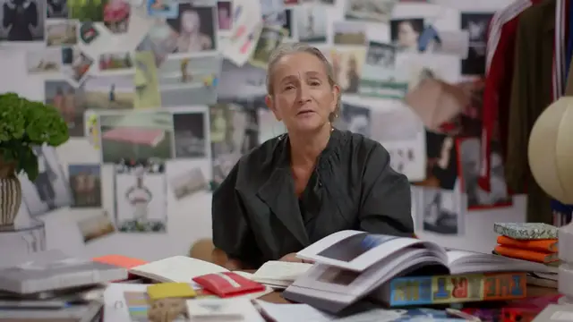 Video thumbnail for Types of Fashion Stylists in the Fashion Industry