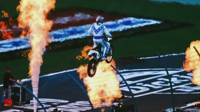 Video thumbnail for Daredevil Robbie Knievel
