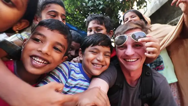 Video thumbnail for FRIENDLIEST PEOPLE ON EARTH - Kochi, Kerala