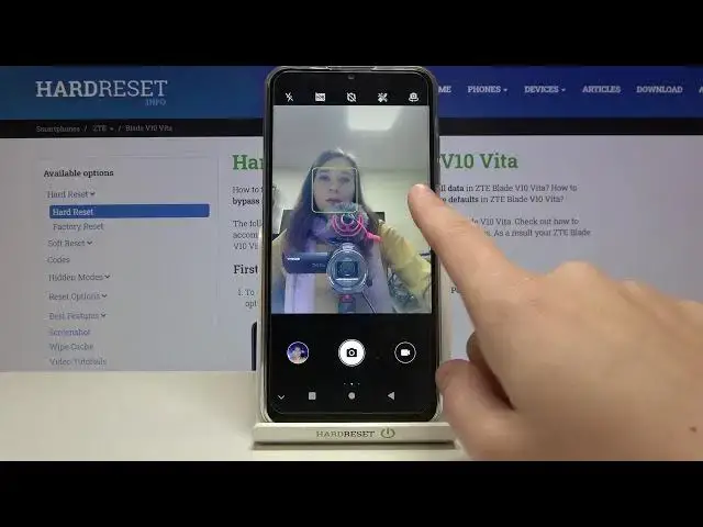 'Video thumbnail for How to Manage Mirror Effect in ZTE Blade V10 Vita – Turn On / Off Mirror Effect'