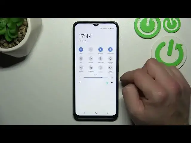 'Video thumbnail for How to Enable / Disable the Airplane Mode on the VIVO Y22S - Flight Mode'