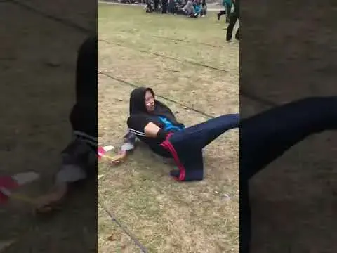 'Video thumbnail for Malah Breakdance #FotoSMA Lomba Agustusan #Shorts'