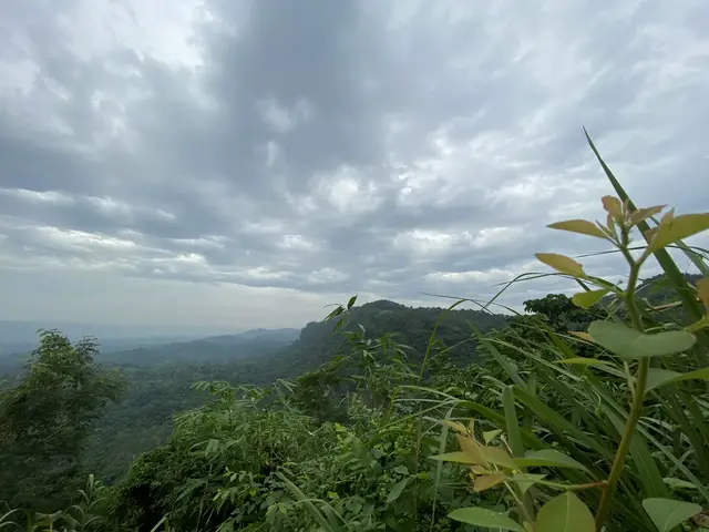 Video thumbnail for Travelling in mountain