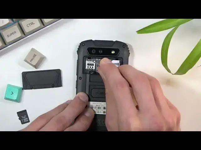 Video thumbnail for How to Install SIM Card and SD Card Into CUBOT King Kong Mini 2