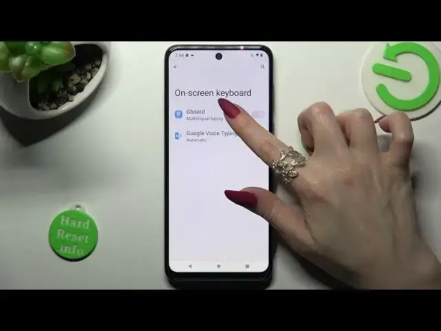 'Video thumbnail for How to Enter Text Correction Options on MOTOROLA Moto G13'