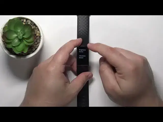 Video thumbnail for Fitbit charge 4 - How To Adjust Screen Brightness