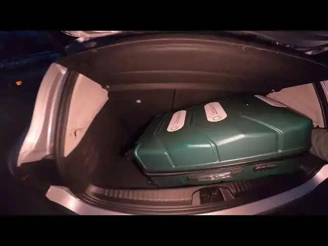 Video thumbnail for How Much Luggage will fit in the Trunk of Renault Clio V ( 2019 - now ) | Trunk Capacity