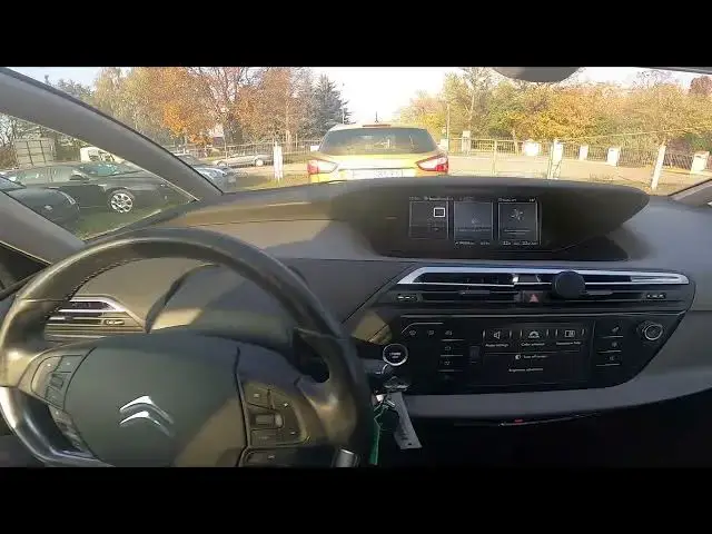 Video thumbnail for How to Enable or Disable Front Windshield Blowing in Citroen C4 Picasso II ( 2013 – 2018 )