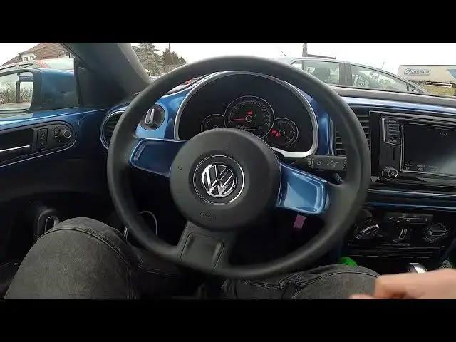 'Video thumbnail for How to Make Phone Calls via Bluetooth in Volkswagen Beetle ( 2011 – 2017 ) | Dial a Number'