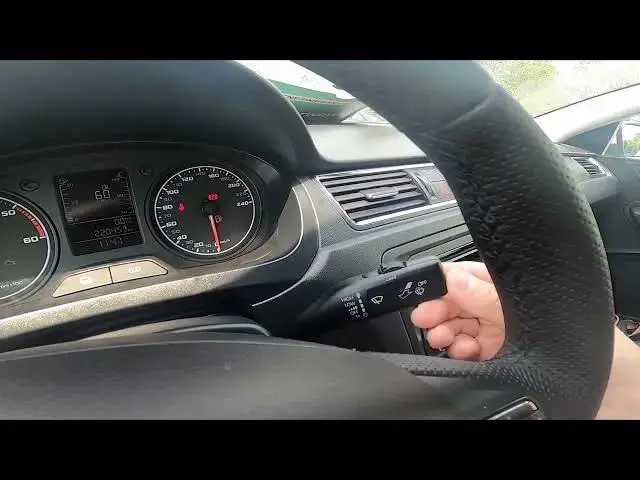 'Video thumbnail for How to Change Front Wipers Intensity in Auto Mode in Seat Toledo IV ( 2012 – 2018 )'