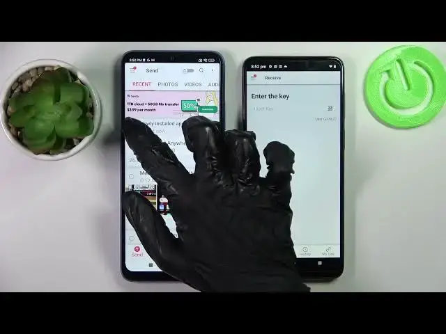 'Video thumbnail for How to Transfer Files from an Android Device to MOTOROLA Moto G22 // Send Anywhere App'