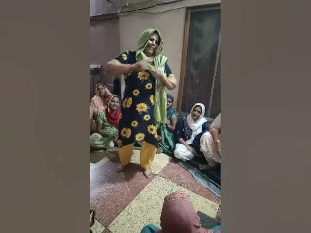 Video thumbnail for मस्त ,नाची मस्त दादी ने तोड़ फाड़ दिए #viral #trending #viral #bhajan #dance