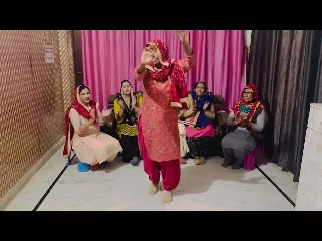 Video thumbnail for शुक्रवार सपेशल, माता रानी भजन#हैप्पी लोकगीत# सुनते ही बन बिगड़े काम#trending #या चुंदड़ी कड़े तह लाई