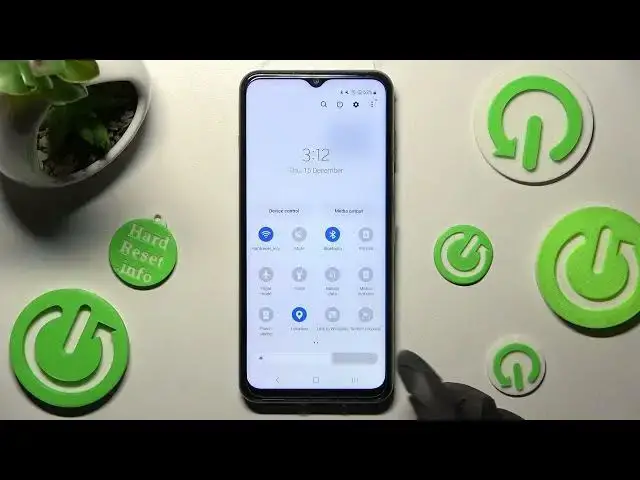 'Video thumbnail for How to Manage Adaptive Brightness on Samsung Galaxy M33?'