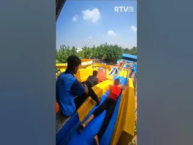 Video thumbnail for Mat Racers Slide at ESCAPE WATER PARK #waterpark #shorts