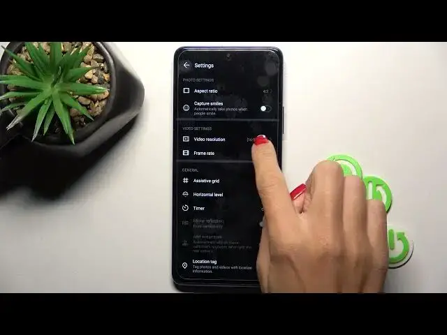 'Video thumbnail for Honor Magic 4 Lite - How To Change Video Resolution'