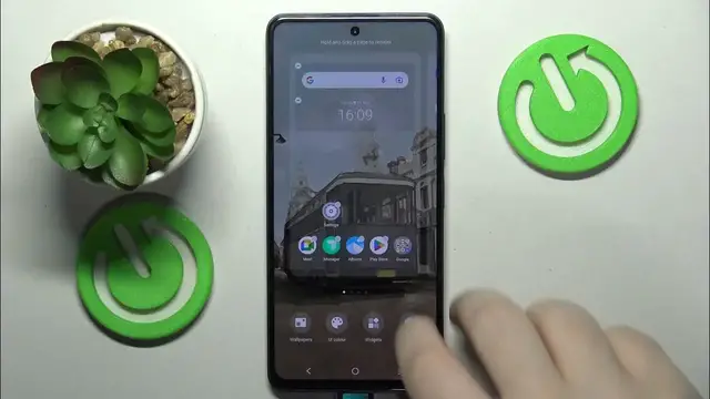 Video thumbnail for How to Enable/Disable App Drawer on VIVO Y200?