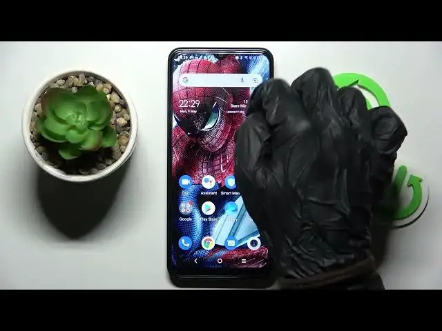 'Video thumbnail for TCL 306 - How To Activate Auto Brightness'