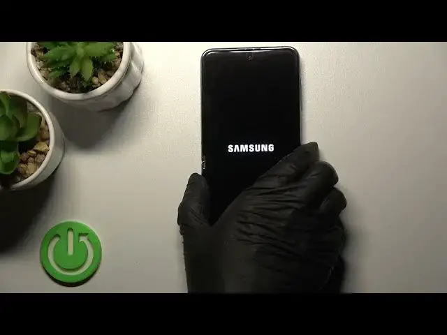'Video thumbnail for How to Switch On Samsung Galaxy Z Flip4 - Turn on the Phone'