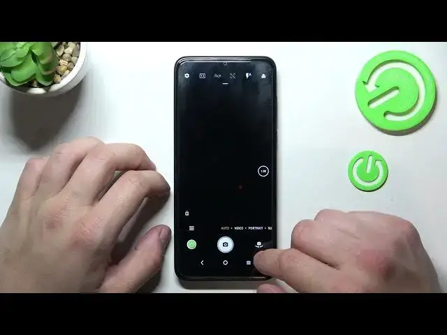 Video thumbnail for TCL 306 - How To Take Selfie Using Palm Gesture